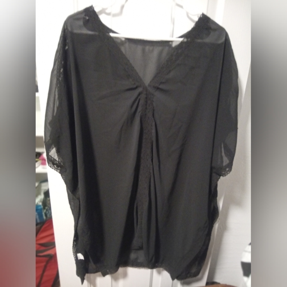 Chic Sheer Black Kaftan/Tunic Top with Crochet Lace Trim Size 1X